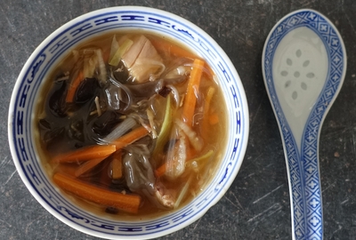 Asiatische Pilzsuppe