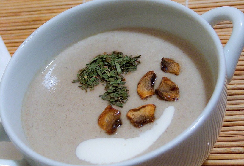 Sieniskeitto (Finnische Pilzsuppe)	